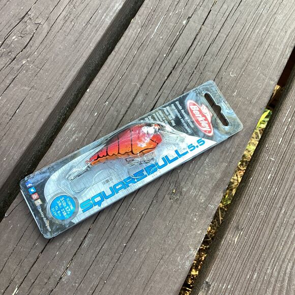 Berkley Squarebull 6cm Fishing Lure Red Black Orange Crankbait NEW - Picture 1 of 3